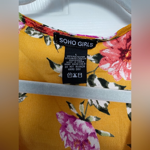 Soho Girls Peplum Top‎ with Button Sleeve and Accent Belt. Large - Picture 5 of 5